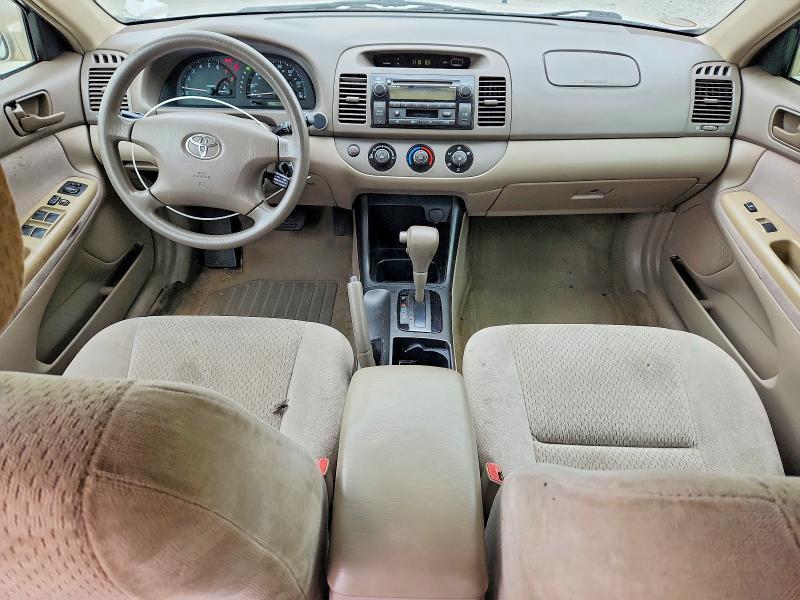 2004 TOYOTA CAMRY LE — Фото 8 из 12