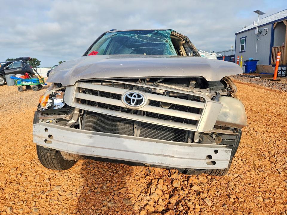 2004 TOYOTA HIGHLANDER BASE — Фото 5 из 14