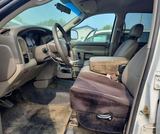 2005 DODGE RAM 1500 ST — Фото 7 из 12