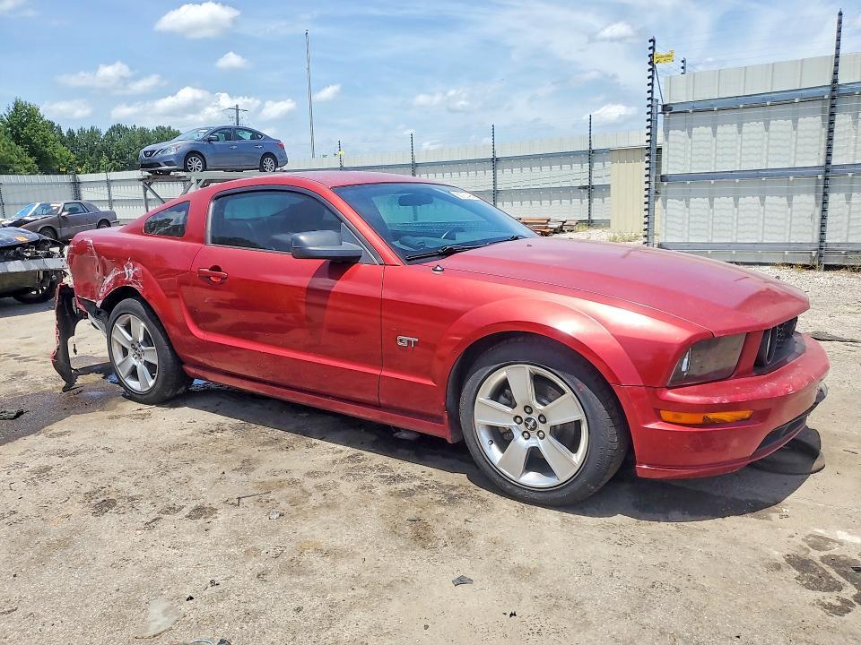 2005 FORD MUSTANG GT — Фото 4 из 13