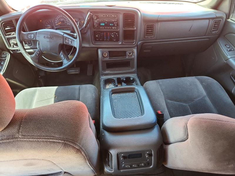 2005 GMC NEW SIERRA C1500 — Фото 8 из 12