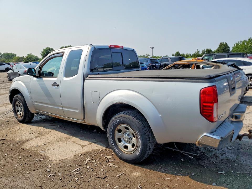2005 NISSAN FRONTIER XE — Фото 2 из 12