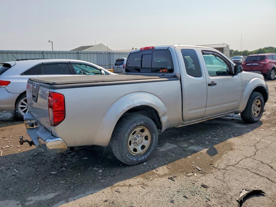 2005 NISSAN FRONTIER XE — Фото 3 из 12