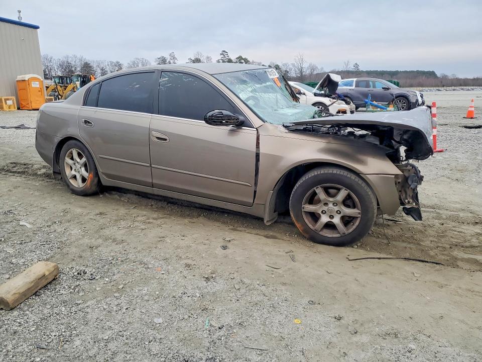 2005 NISSAN ALTIMA 2.5 — Фото 4 из 11