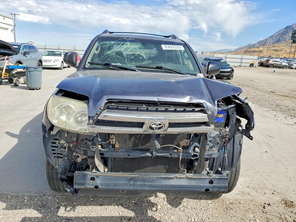 2005 TOYOTA 4RUNNER SR5 — Фото 5 из 13