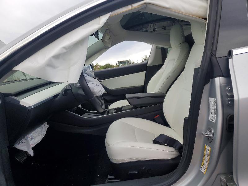 2018 TESLA MODEL 3 — Фото 7 из 12