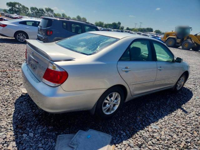 2005 TOYOTA CAMRY LE V6 — Фото 3 из 12