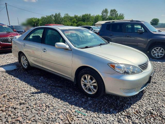 2005 TOYOTA CAMRY LE V6 — Фото 4 из 12