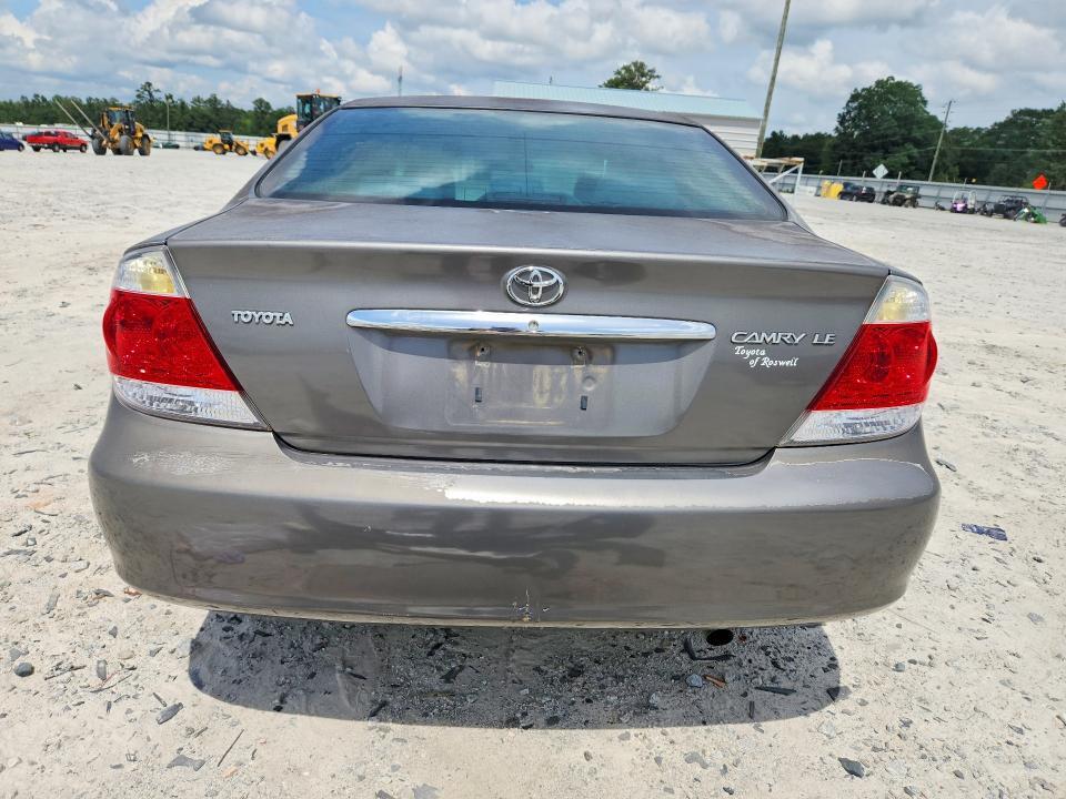 2005 TOYOTA CAMRY LE — Фото 6 из 12