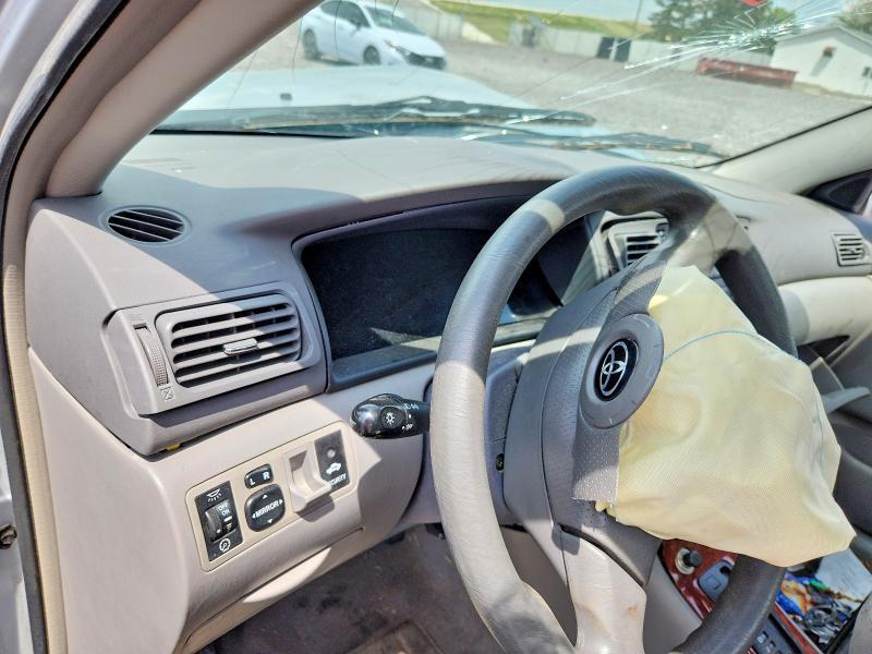 2005 TOYOTA COROLLA LE — Фото 9 из 12