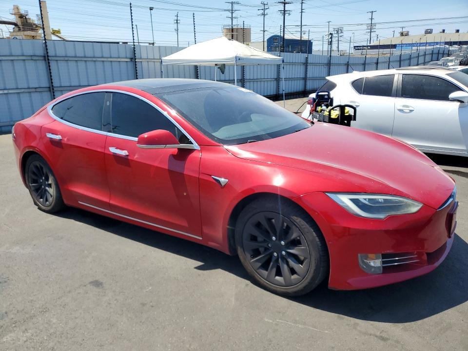 2018 TESLA MODEL S — Фото 4 из 12