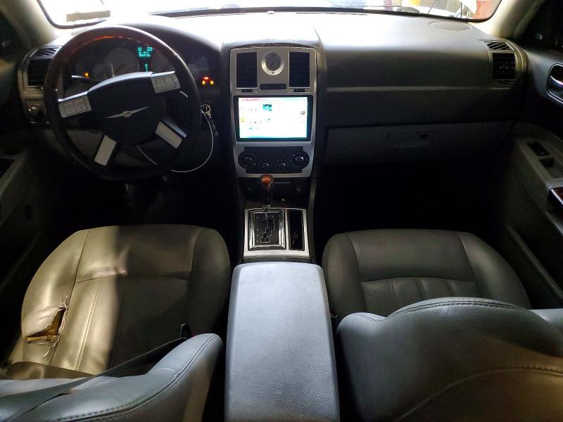 2C3KA63H76H529125 2006 CHRYSLER 300C photo no. 8