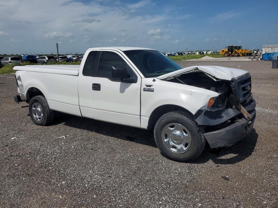 1FTRF12226NB85318 2006 FORD F150 photo no. 4