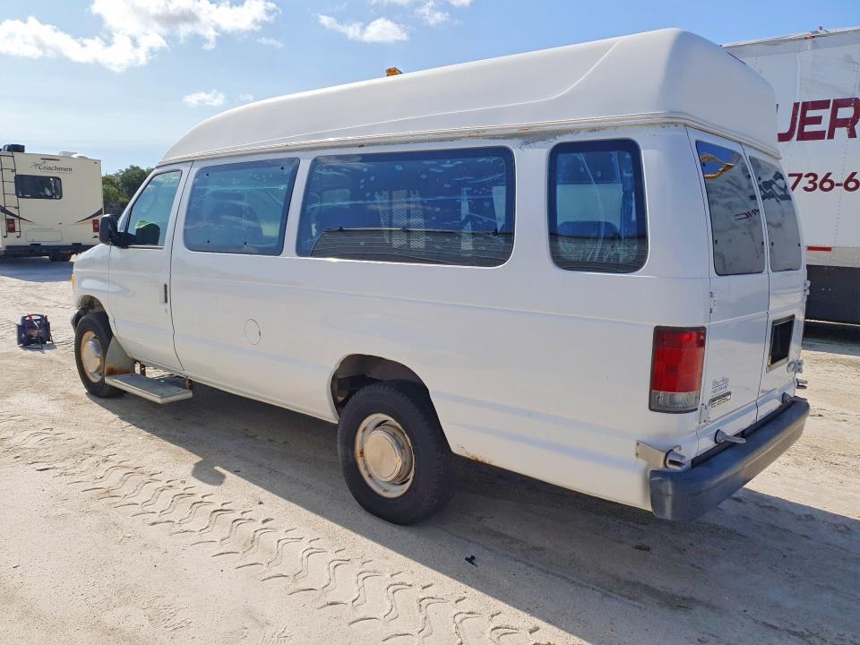 2006 FORD ECONOLINE E250 VAN — Фото 2 из 13