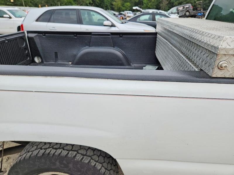 2006 GMC NEW SIERRA C1500 — Фото 10 из 12