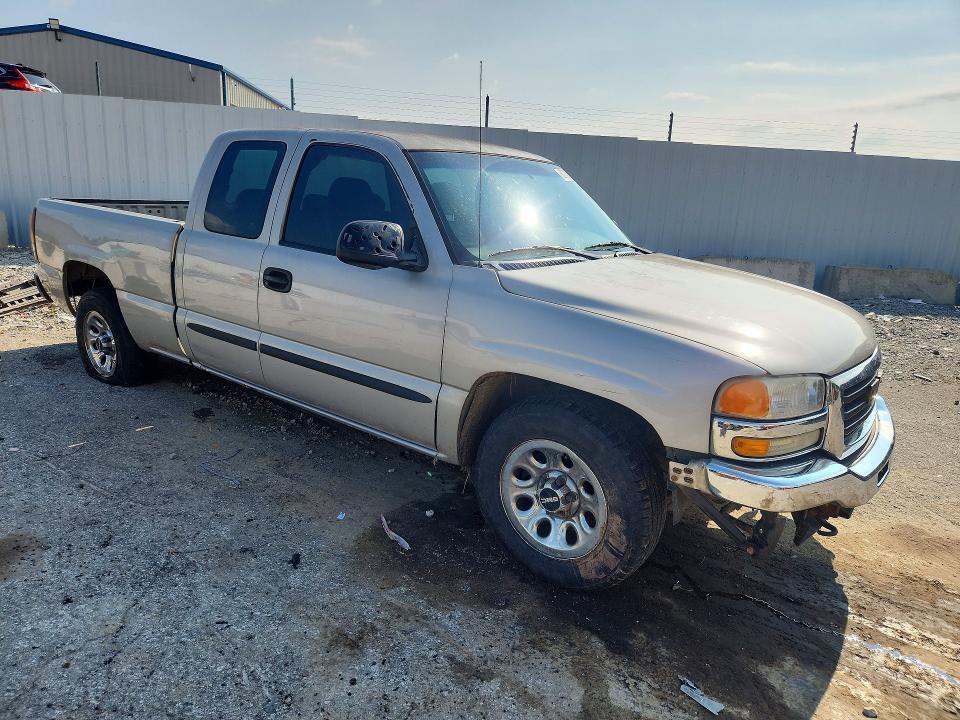 2006 GMC NEW SIERRA C1500 — Фото 4 из 12