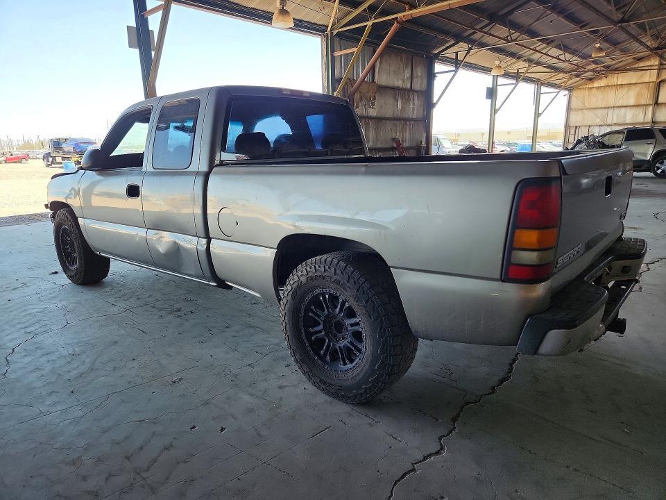 2006 GMC NEW SIERRA C1500 — Фото 2 из 12