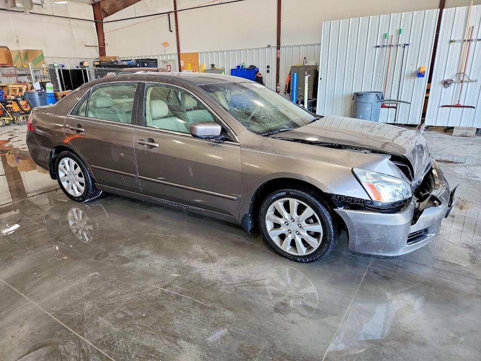 1HGCM665X6A008070 2006 HONDA ACCORD photo no. 4