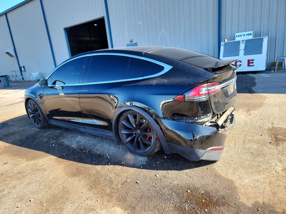 2018 TESLA MODEL X — Фото 2 из 13