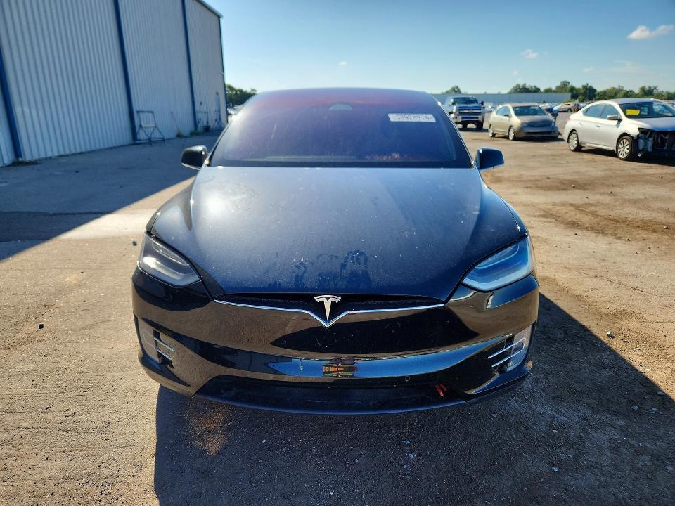 2018 TESLA MODEL X — Фото 5 из 13