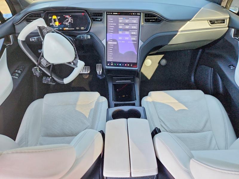 2018 TESLA MODEL X — Фото 8 из 13