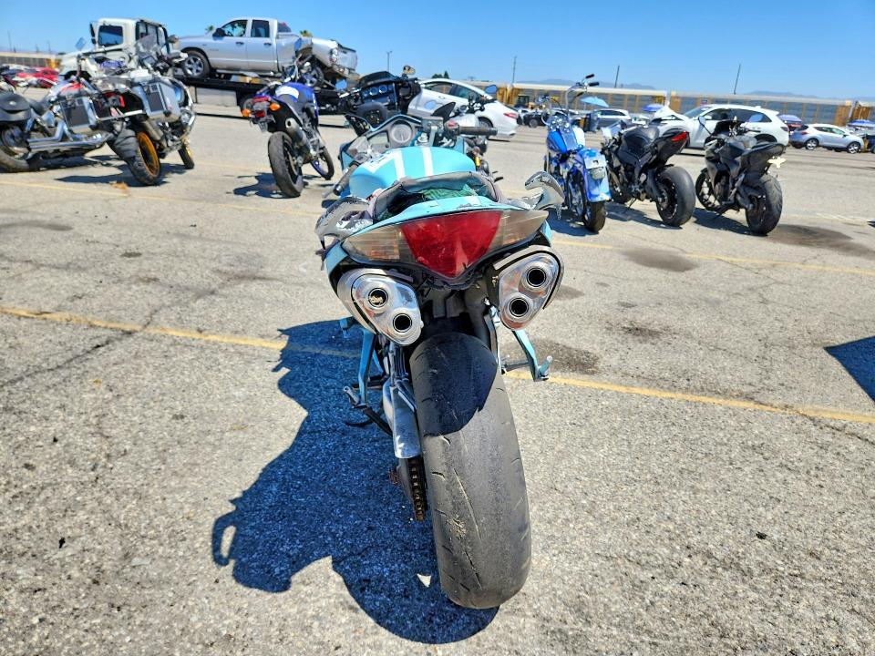2006 HONDA VFR800 — Фото 4 из 8