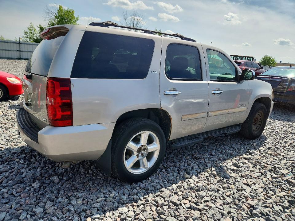 1GNFK130X7J377680 2007 CHEVROLET TAHOE photo no. 3