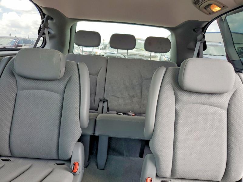 2007 CHRYSLER TOWN & COUNTRY TOURING — Фото 10 из 13