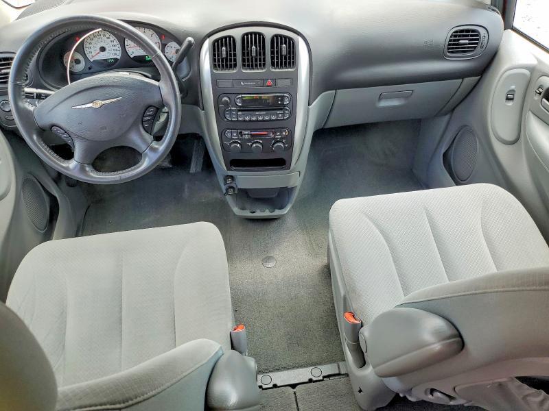 2007 CHRYSLER TOWN & COUNTRY TOURING — Фото 8 из 13