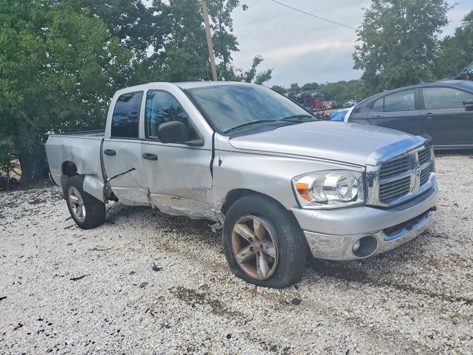2007 DODGE RAM 1500 ST — Фото 4 из 12