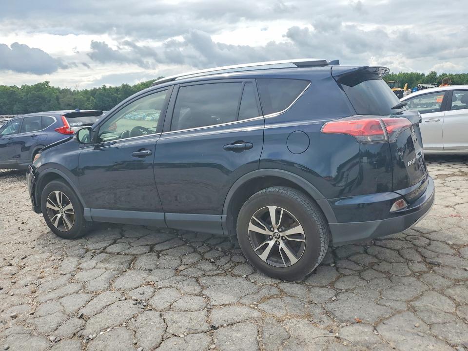 2018 TOYOTA RAV4 XLE — Фото 2 из 13