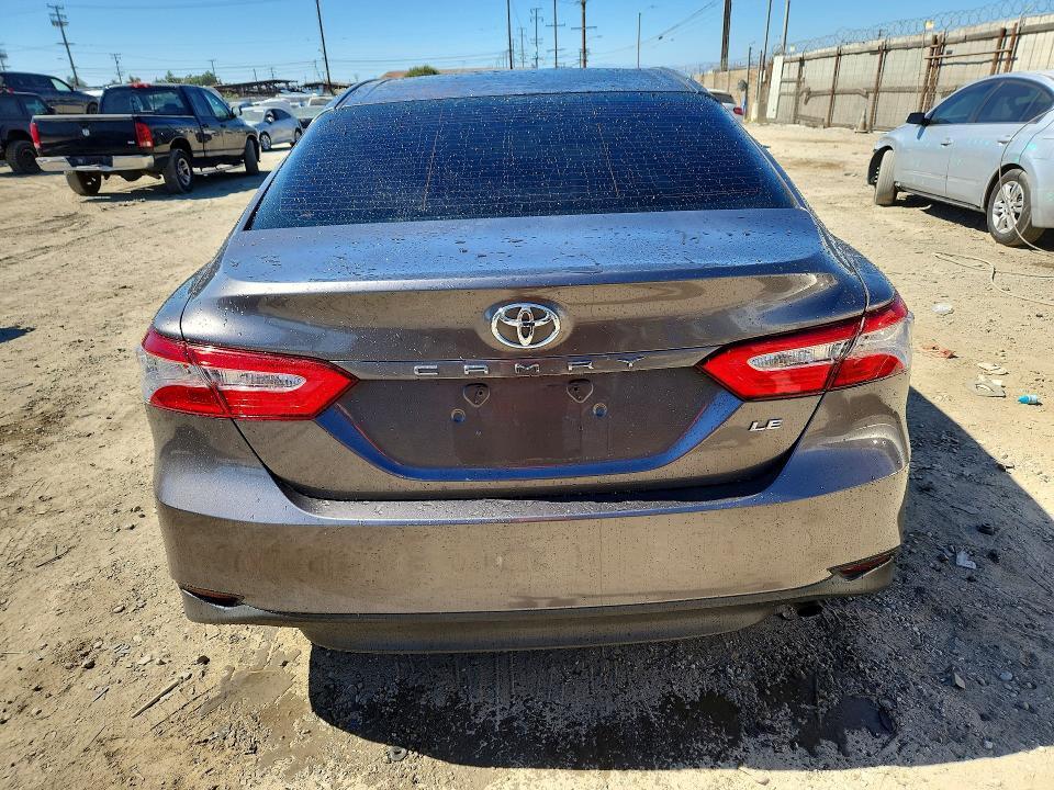 2018 TOYOTA CAMRY LE — Фото 6 из 13