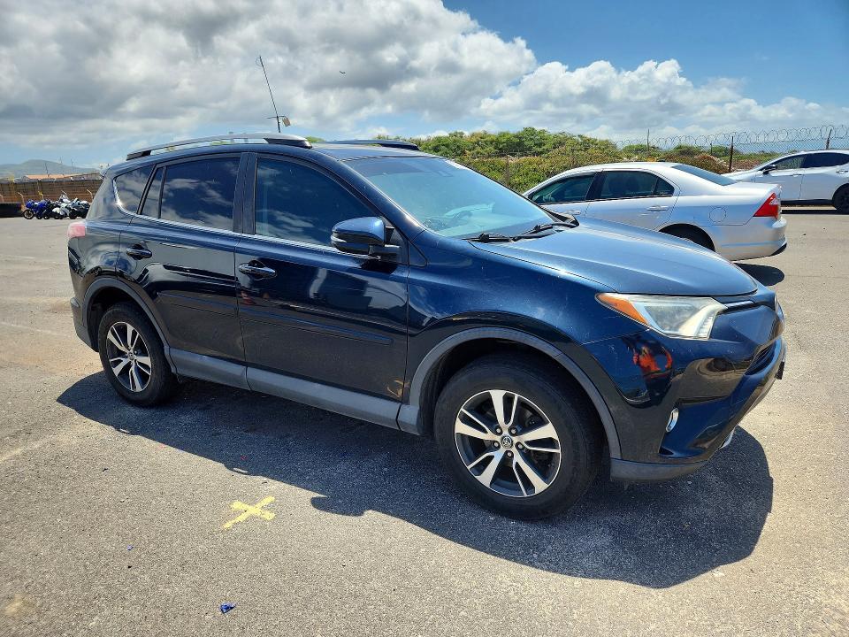 2018 TOYOTA RAV4 XLE — Фото 4 из 13