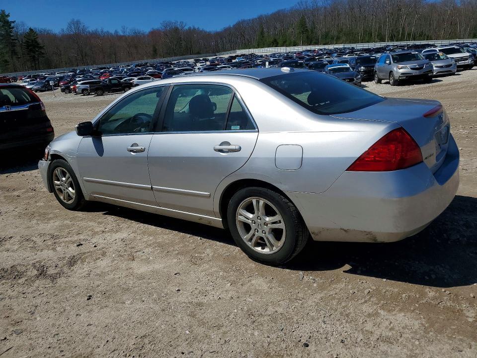 1HGCM56807A122021 2007 HONDA ACCORD photo no. 2