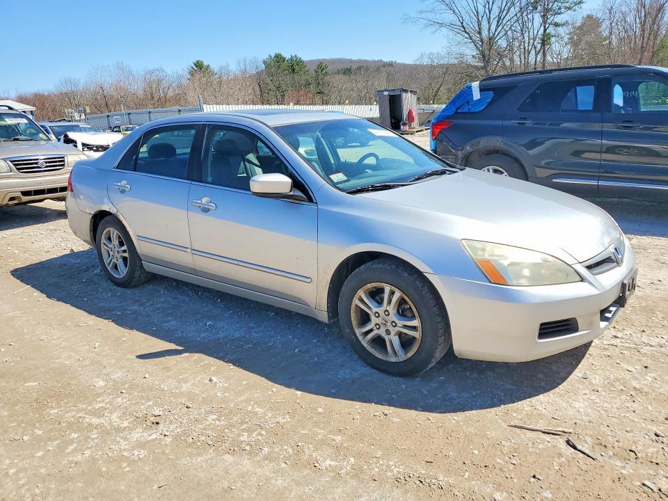 1HGCM56807A122021 2007 HONDA ACCORD photo no. 4