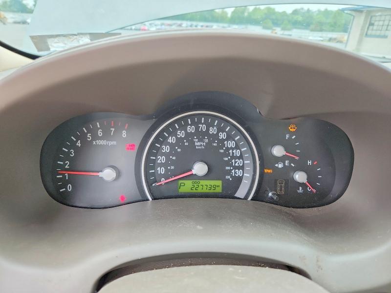 2007 KIA SEDONA BASE — Фото 9 из 13