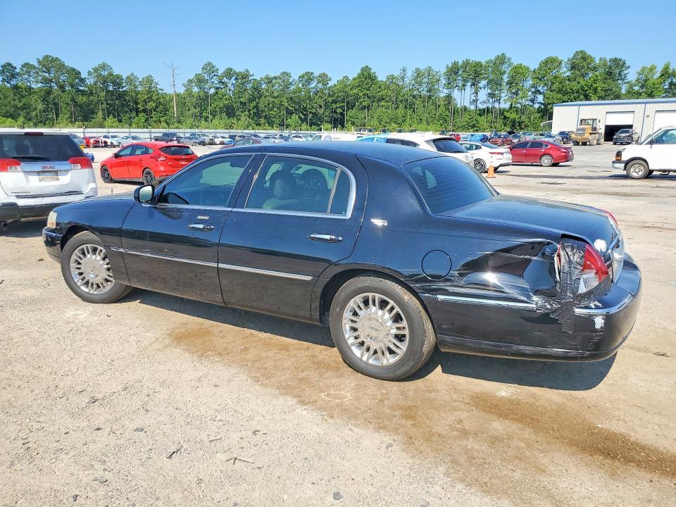 2007 LINCOLN TOWN CAR — Фото 2 из 12