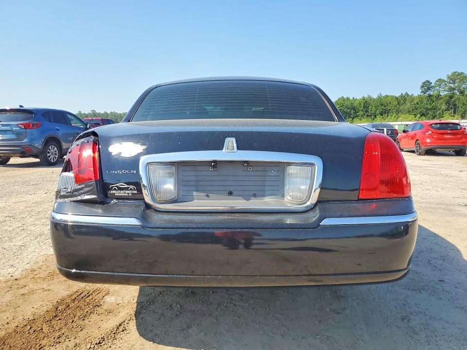 2007 LINCOLN TOWN CAR — Фото 6 из 12