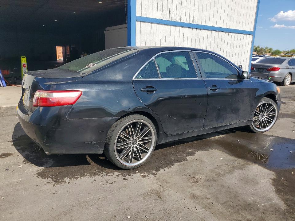 2007 TOYOTA CAMRY LE V6 — Фото 3 из 12