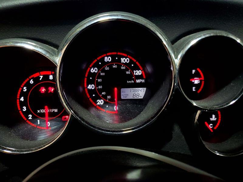 2007 TOYOTA MATRIX XR — Фото 9 из 13