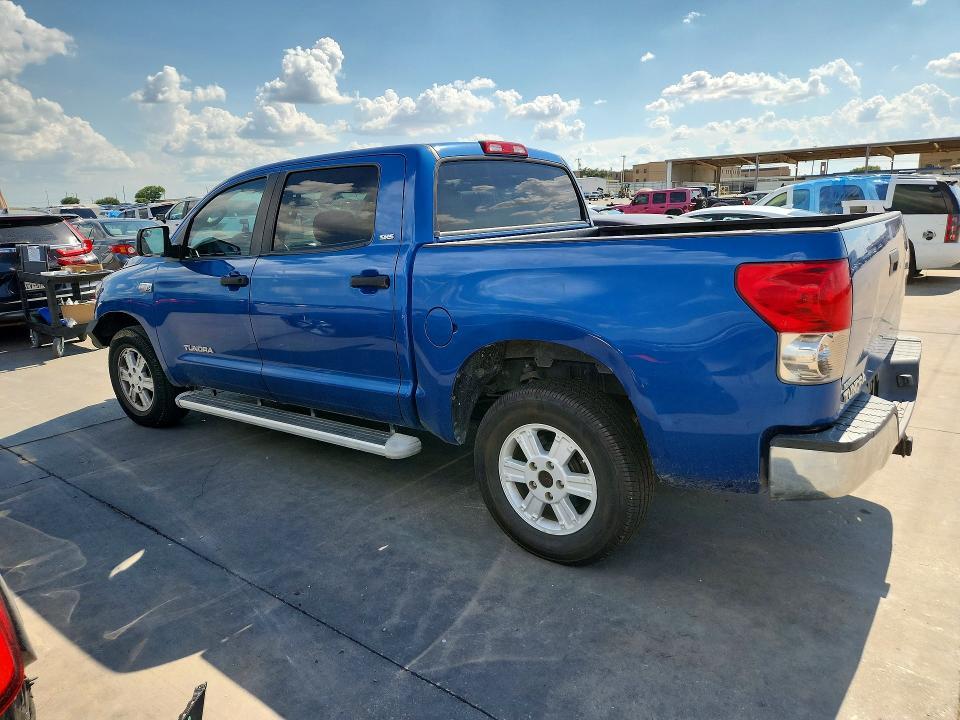 5TFEV541X7X030339 2007 TOYOTA TUNDRA photo no. 2