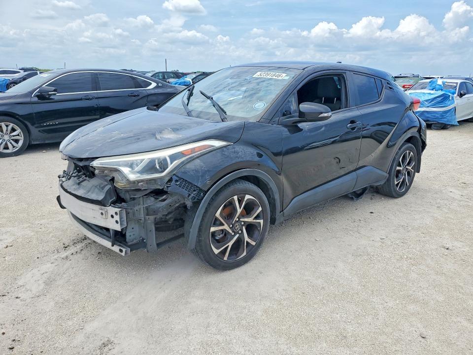 NMTKHMBX6JR020124 2018 TOYOTA C-HR photo no. 1