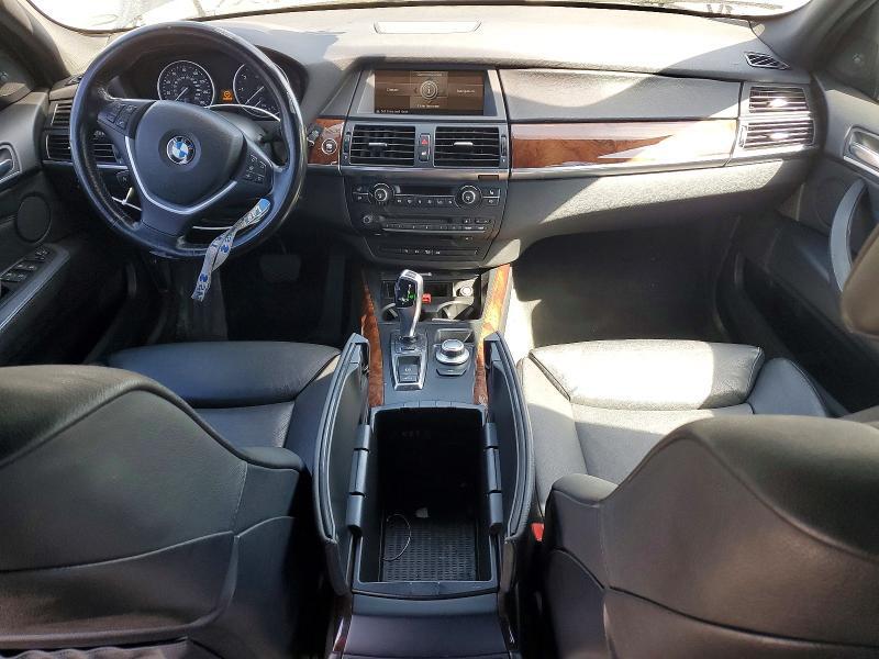 2008 BMW X5 4.8I — Фото 8 из 13