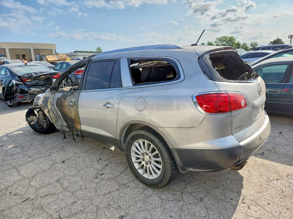 2008 BUICK ENCLAVE CXL — Фото 2 из 13