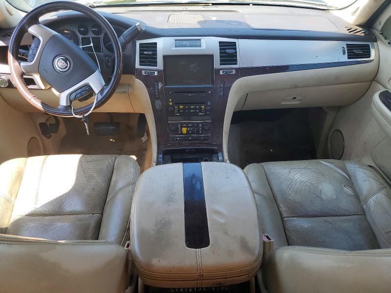2008 CADILLAC ESCALADE ESV — Фото 8 из 13
