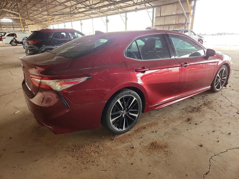 2018 TOYOTA CAMRY XSE V6 — Фото 3 из 12