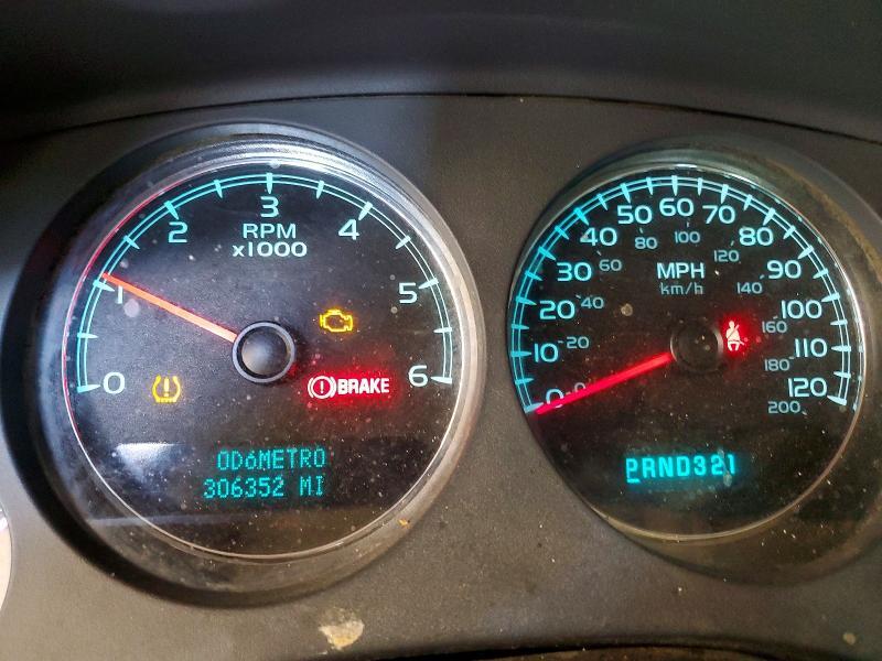 2008 CHEVROLET TAHOE C1500 — Фото 9 из 12