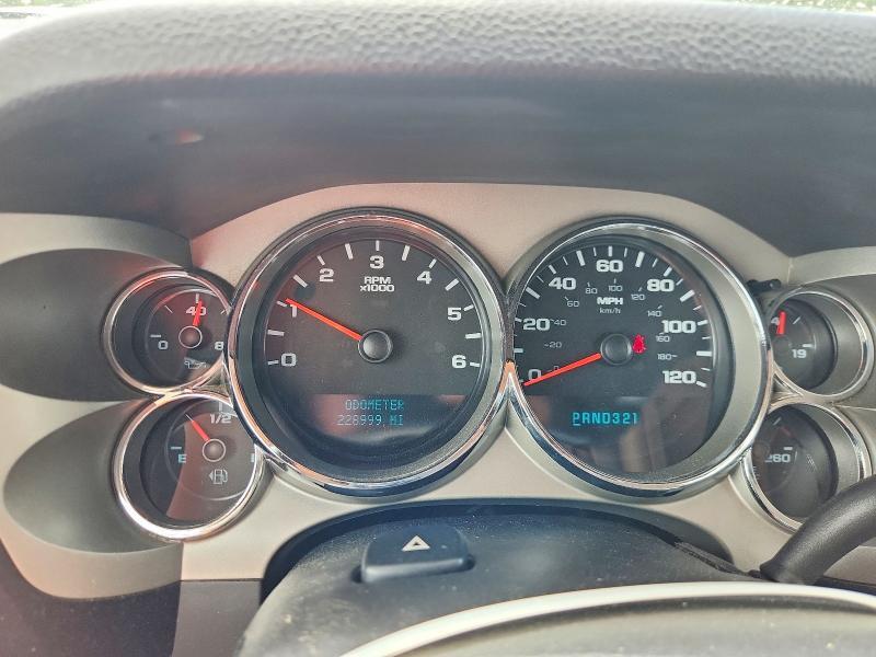 2008 CHEVROLET SILVERADO K1500 — Фото 9 из 12
