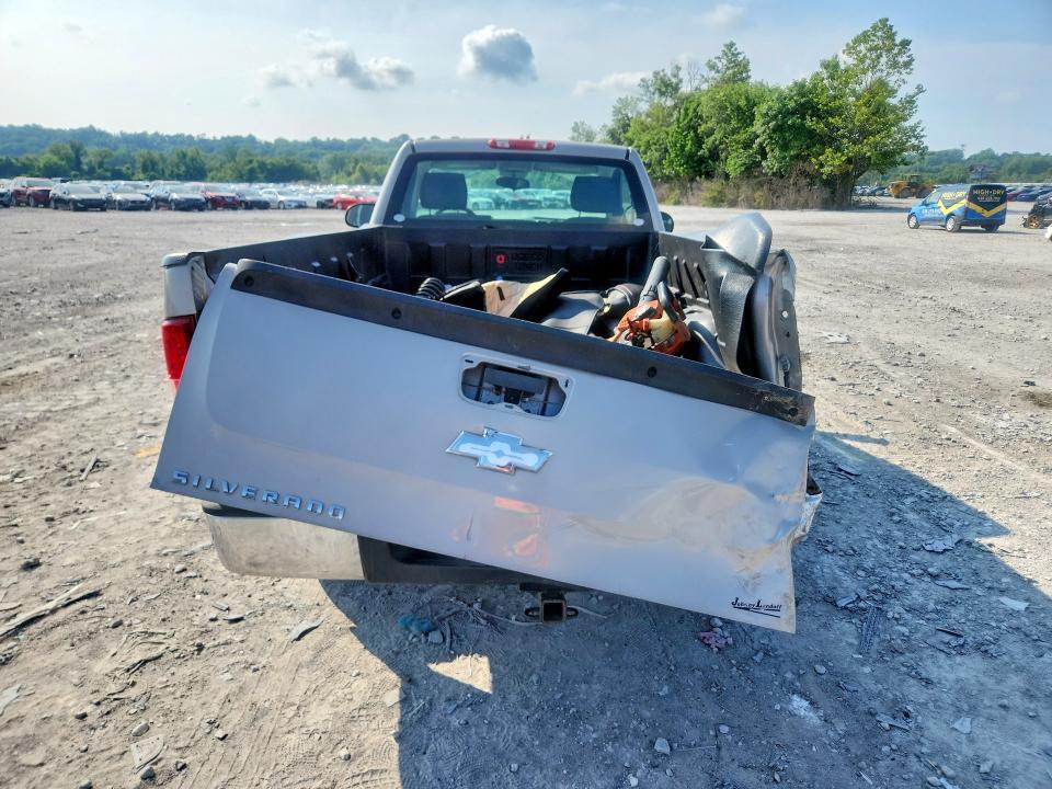 2008 CHEVROLET SILVERADO C1500 — Фото 6 из 12