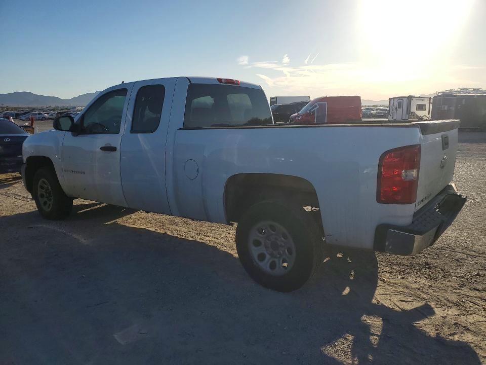 1GCEC19018Z140927 2008 CHEVROLET SILVERADO 1500 photo no. 2
